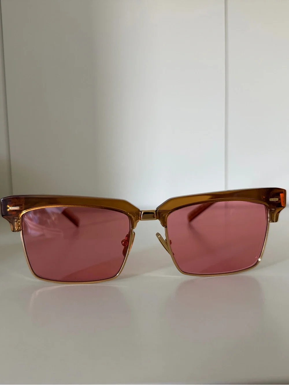 MIU MIU MU 10Zs SUMGLASSES PINK CARAMEL SQUARE